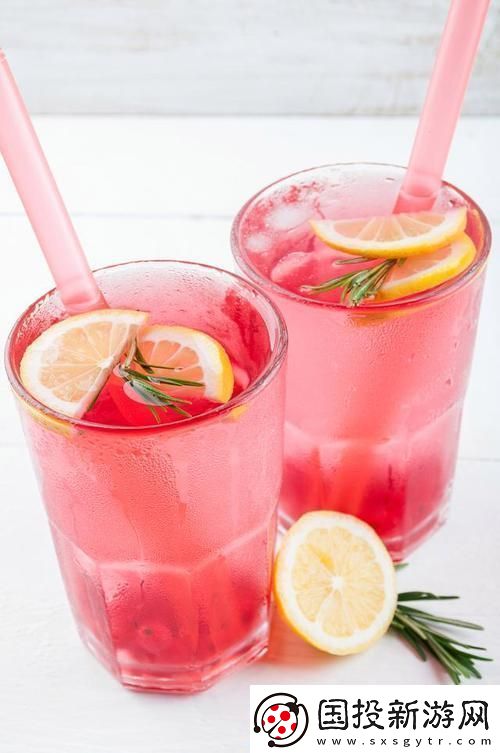 “草莓芭樂鴨脖奶茶”：創(chuàng)新突破網(wǎng)友：這操作驚為天人！