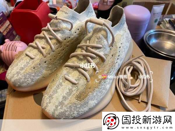 yeezy380蜜桃粉和白色讓直播界變天：蜜桃粉與白色結(jié)合-直播界潮流新風(fēng)向