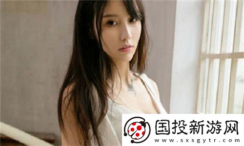 日產(chǎn)電影一曲二曲三曲：探索經(jīng)典影片中的音樂(lè)魅力與情感表達(dá)！