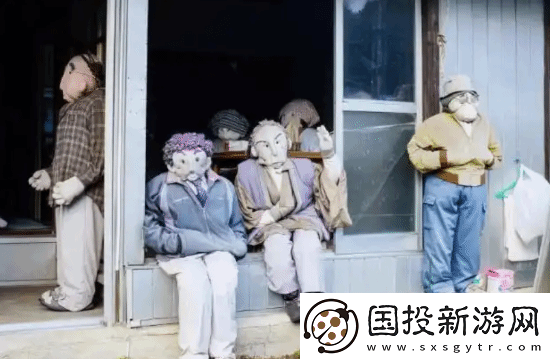 日本“人偶村莊”:幾十個(gè)活人和幾百個(gè)人偶同吃同住
